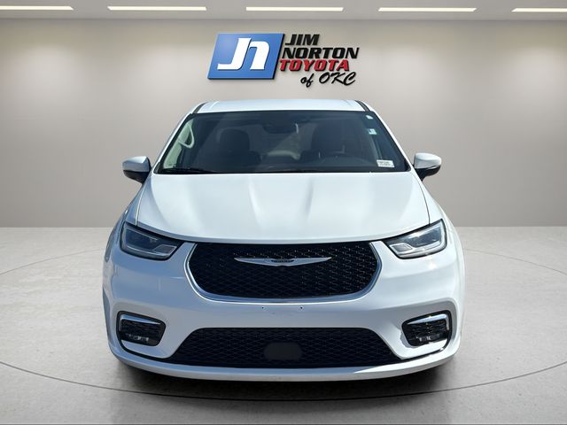 Used 2023 Chrysler Pacifica Van