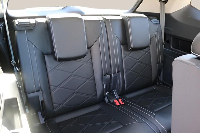 Used Car 2025 Volkswagen Atlas  2.0t Se W/technology For Sale Under $35,000 In Austin, Texas