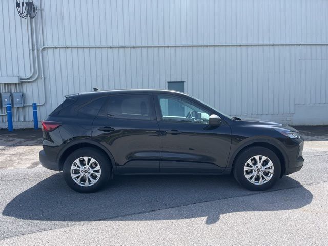 Used 2025 Black Ford Active image 4