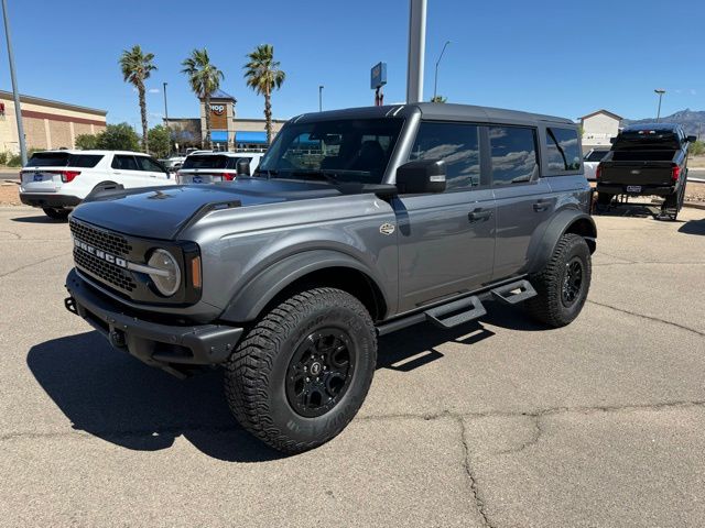 Carbonized Gray Metallic 2024 Ford Bronco Wildtrak 4-Door 4WD SUV / Crossover Four-Wheel Drive Automatic