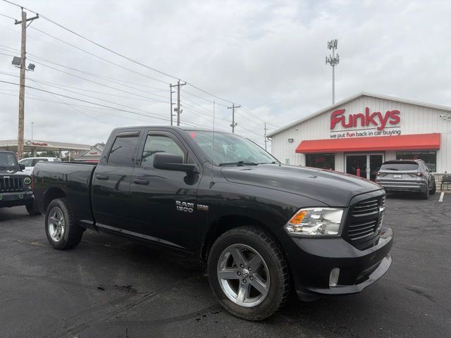 Brilliant Black Crystal Pearlcoat 2017 RAM 1500 Pickup Truck Four-Wheel Drive 8-Speed Automatic