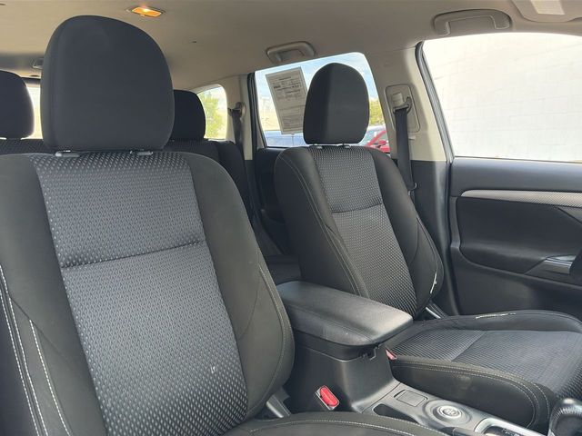 Used 2016 Mitsubishi Outlander SUV