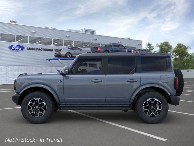 2024 Ford Bronco Outer Banks 4