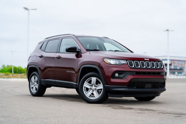 2022 Jeep Compass Latitude 1