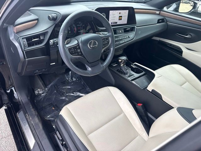 Used 2024 Lexus ES Sedan