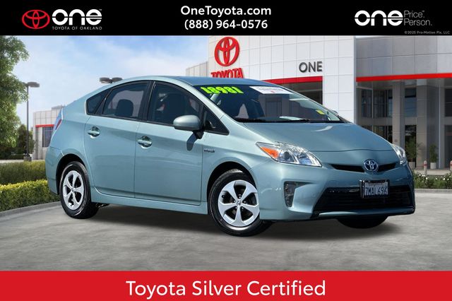  2015 Toyota Prius Two   