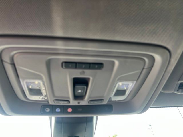 2019 GMC Sierra 1500 SLT - Quartz Metallic exterior view 13