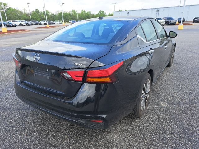 Used 2024 Black Nissan 2.5 SV image 7