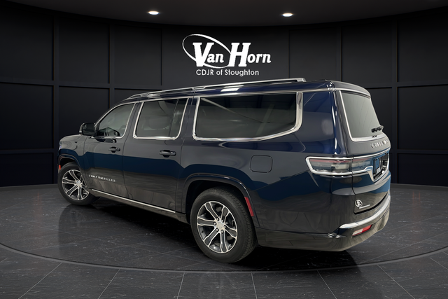 Used 2023 Midnight Sky Jeep Base image 5