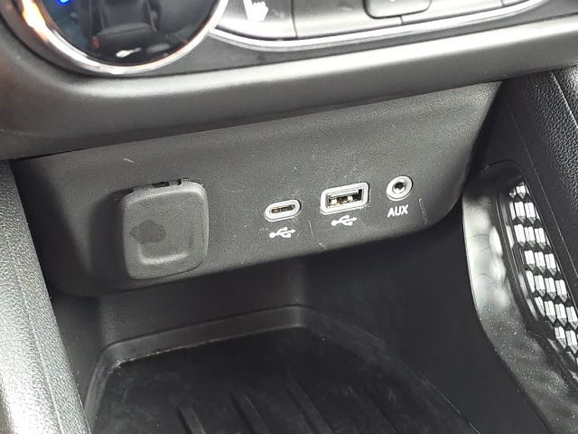 2023 Chevrolet TrailBlazer LT:C02688