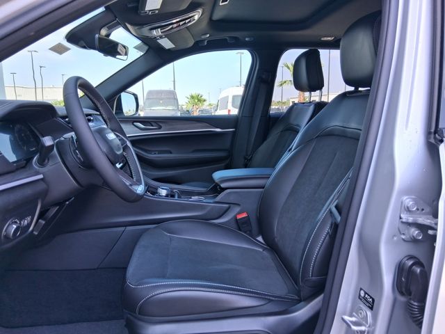New 2026 Silver Jeep Altitude image 19