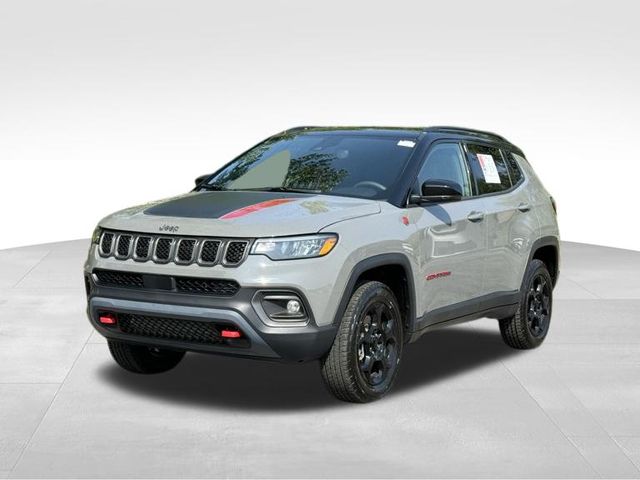 2023 Jeep Compass Trailhawk 35