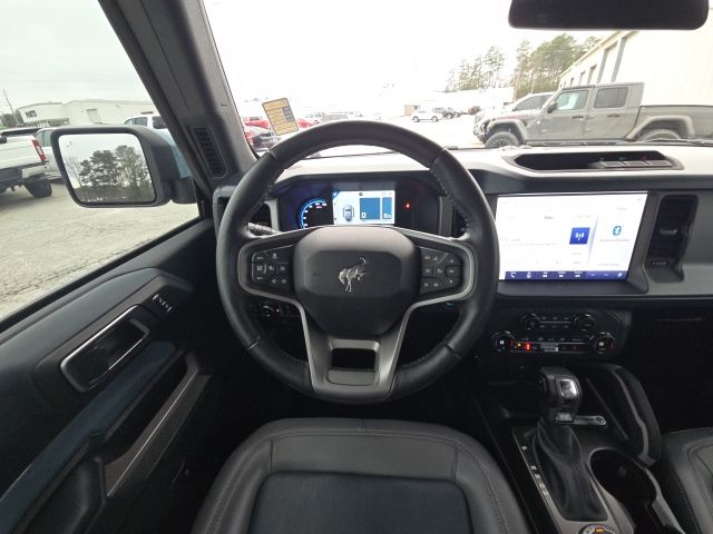 2023 Ford Bronco Big Bend:B02033