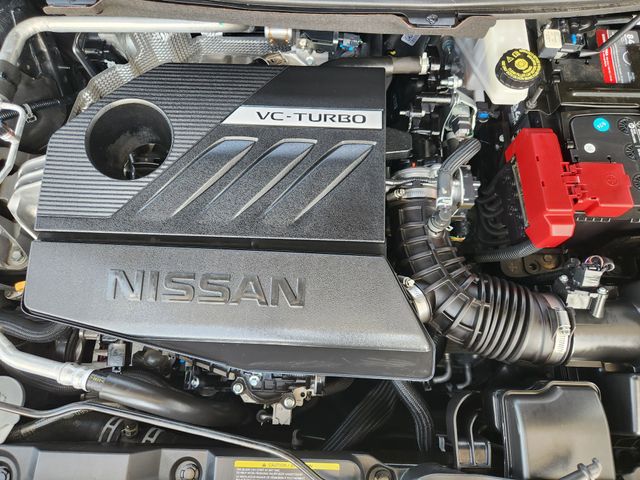 2023 Nissan Rogue SV photo 17