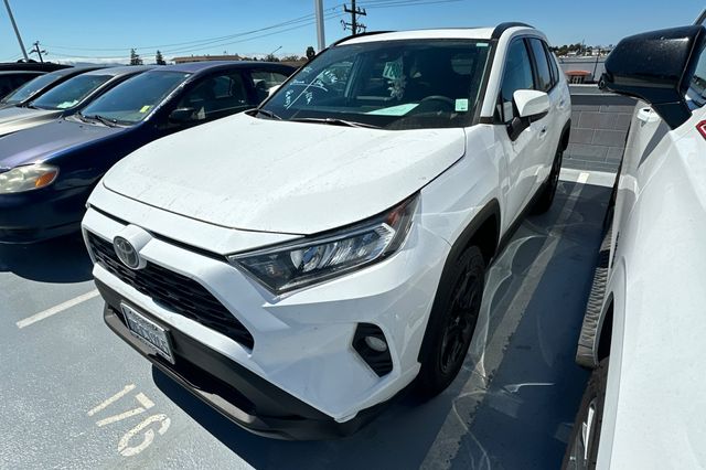 Super White 2021 Toyota RAV4 SUV / Crossover Front-Wheel Drive 8-Speed Automatic