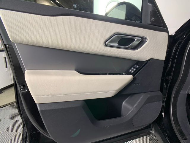 2021 Land Rover Range Rover Velar P250 R-Dynamic S 11