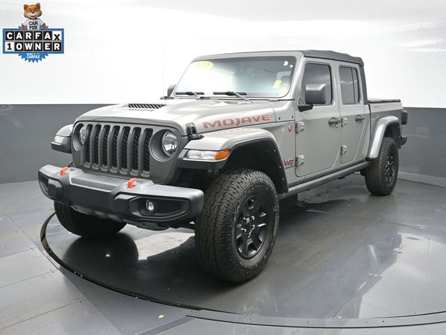 Sting-Gray Clearcoat 2022 Jeep Gladiator Pickup Truck Four-Wheel Drive 8-Speed Automatic