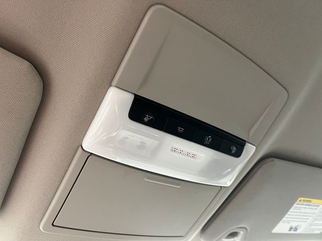 2023 Glacier White Nissan Altima 2.5 SR FWD Sedan