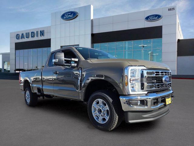  Ford F-350SD