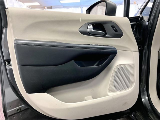 2023 Chrysler Pacifica Touring L Gray at Spitzer Acura