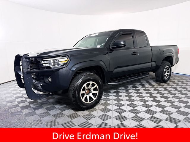 Used 2018 Toyota Tacoma Truck