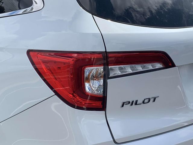 2021 Honda Pilot EX 8