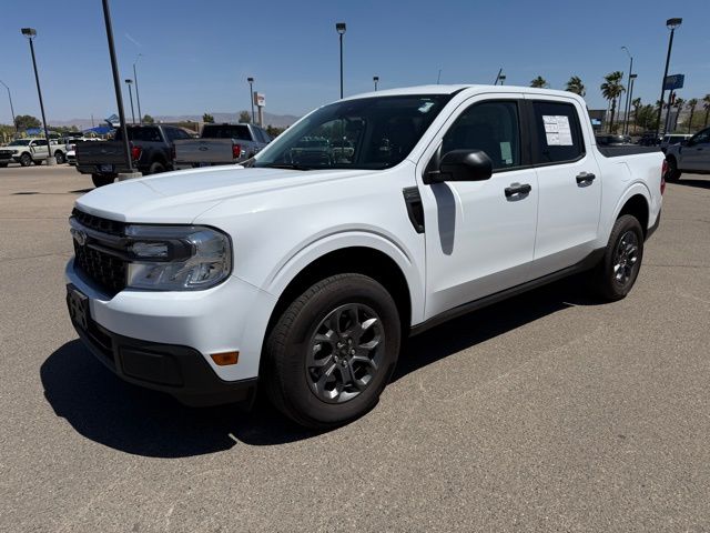 Oxford White 2024 Ford Maverick XLT SuperCrew FWD Pickup Truck Front-Wheel Drive 8-Speed Automatic