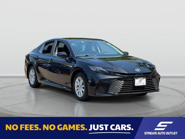 2025 Toyota Camry LE AWD Hybrid's photo