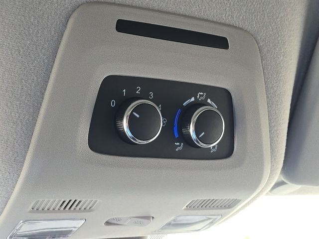 2025 Ford Transit-350 XLT:B02181