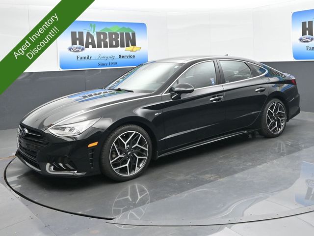 Onyx Black 2023 Hyundai Sonata Sedan Front-Wheel Drive 8-Speed Dual Clutch