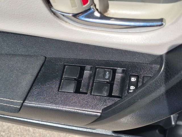 2014 Toyota Corolla - Image 15
