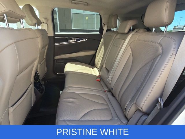 2022 Lincoln Nautilus Reserve White Metallic - Grieco Acura - Image 12