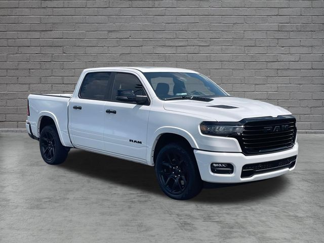 2026 RAM 1500 Blanco (Bright White Clearcoat) Camioneta Todo terreno 8 velocidades Automática