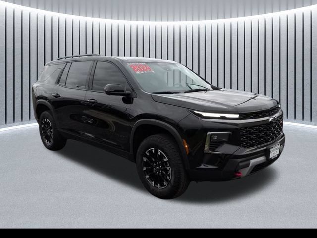 Mosaic Black Metallic 2024 Chevrolet Traverse SUV / Crossover Four-Wheel Drive 8-Speed Automatic