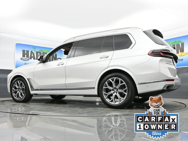 2023 BMW X7 xDrive40i photo