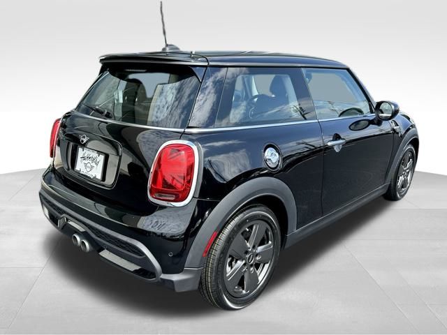 2022 MINI Cooper S Classic 5