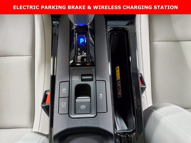 2024 Toyota Prius Limited photo
