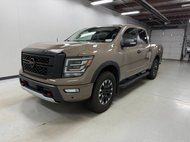 Baja Storm 2021 Nissan Titan PRO-4X Crew Cab 4WD Pickup Truck Four-Wheel Drive 9-Speed Automatic