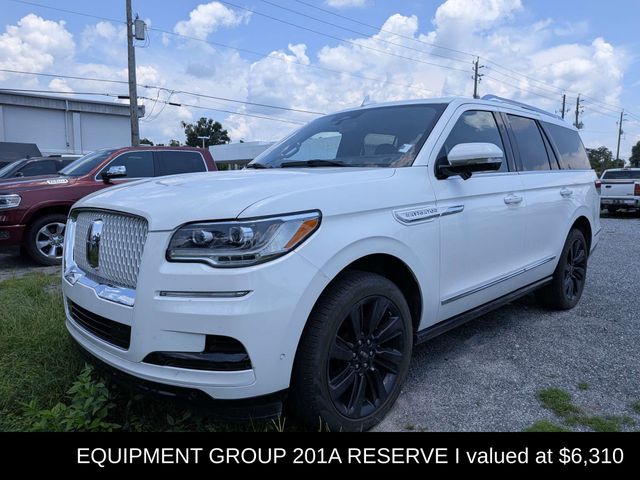 White Metallic 2024 Lincoln Navigator SUV / Crossover Four-Wheel Drive Automatic