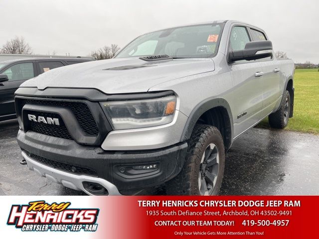 Billet Silver Metallic Clearcoat 2019 RAM 1500 Rebel Crew Cab 4WD Pickup Truck Four-Wheel Drive 8-Speed Automatic