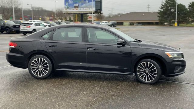 2022 Volkswagen Passat 2.0T Limited Edition 9