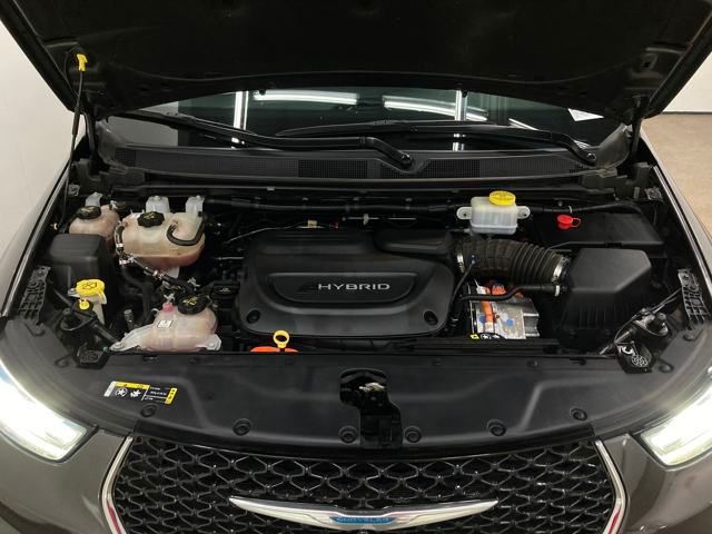 2021 Chrysler Pacifica Hybrid Touring L