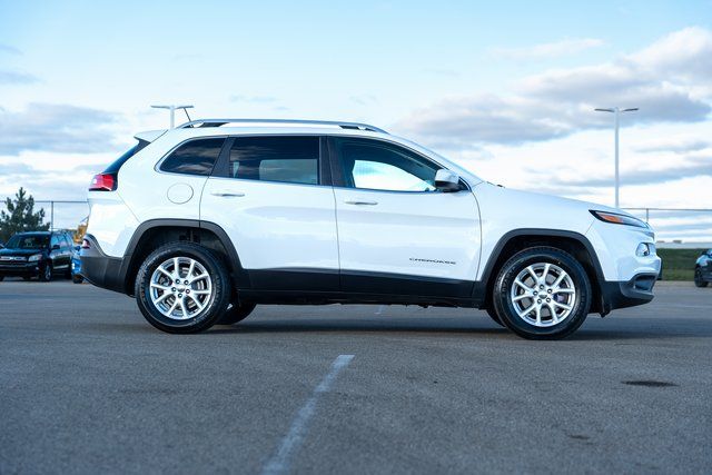 2018 Jeep Cherokee Latitude 8