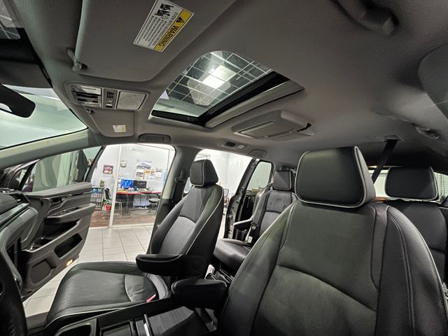 2024 Honda Odyssey Elite Gray at Stokes Honda North