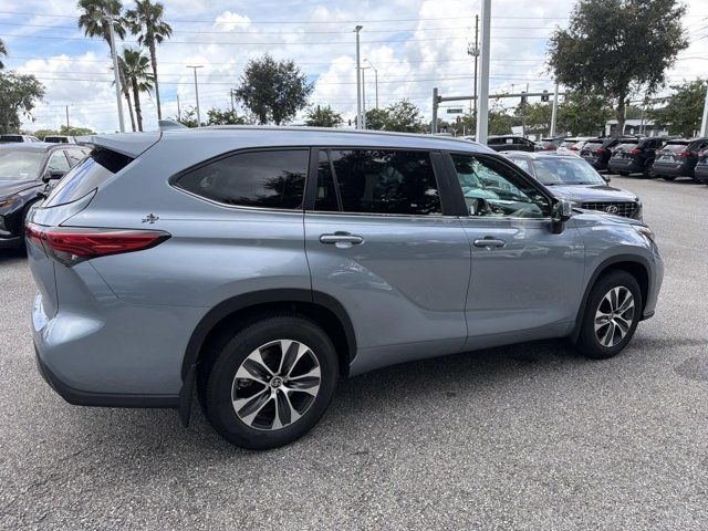 Used 2023 Toyota Highlander SUV