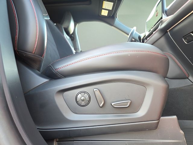 Used 2025 Ford Explorer SUV