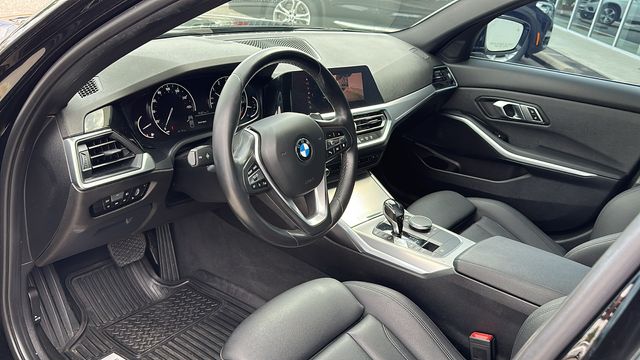 2019 BMW 3 Series 330i 14