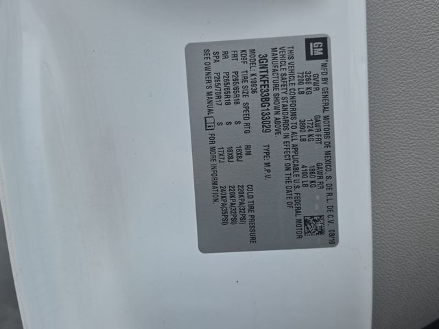 Used 2011 White Chevrolet LT image 35