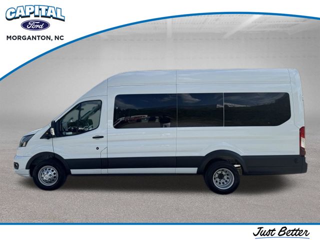 New 2027 White Ford XLT image 4