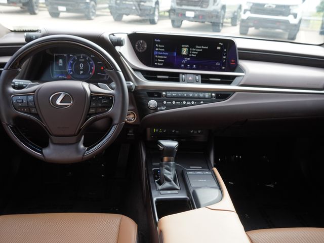 Used 2021 Lexus ES Sedan